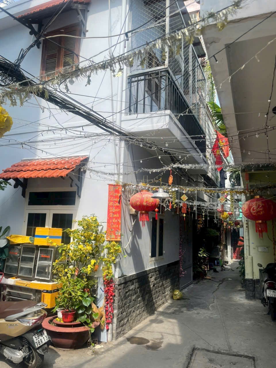 Siêu phẩm Giáp Q1 - hẻm 4M - nhà kết cấu 3 tầng, căn góc 3 mặt thoáng, Nguyễn Cửu Vân, BT - 2