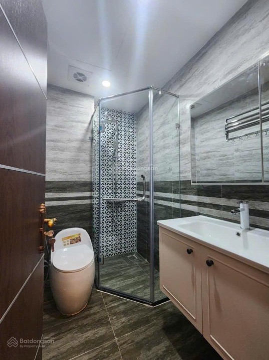 VÕ THỊ SÁU - MỚI KOONG - 7 TẦNG/48m2 - ÔTÔ ĐỖ CỬA - THANG MÁY - NHÀ ĐẸP. Nhỉnh 17 tỷ có bớt 5