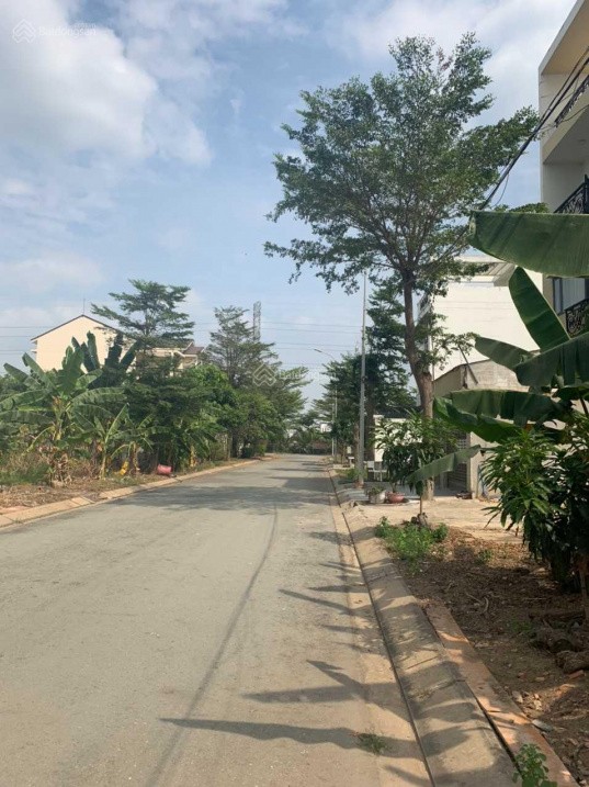 Chính chủ cần bán 1 số nền đất sổ đỏ vị trí tuyển chọn, giá tốt tại KDC dự án Bách Khoa giá cực tốt 4
