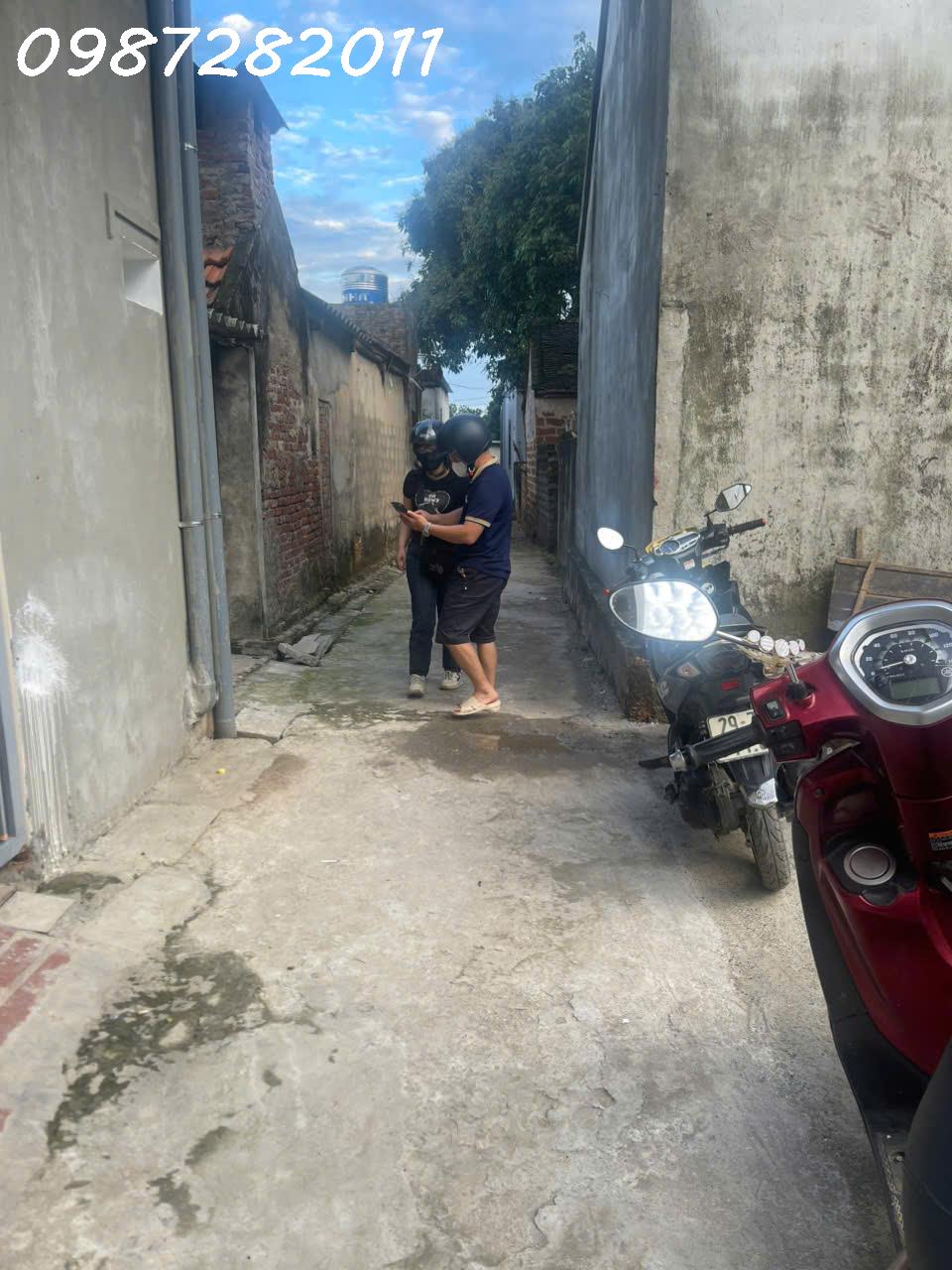Hàng mới e chính chủ cần bán lô đất   Xã Tốt Động , chương mỹ 152m full thổliên hệ em : 4