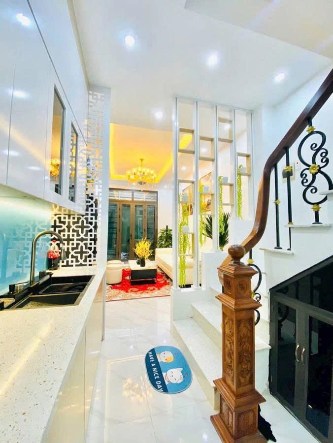 BÁN NHÀ  Quan Thổ 31m2,4 tầng  mặt tiền3.5 m 7.2 tỷ Đống Đa Hà Nội 2