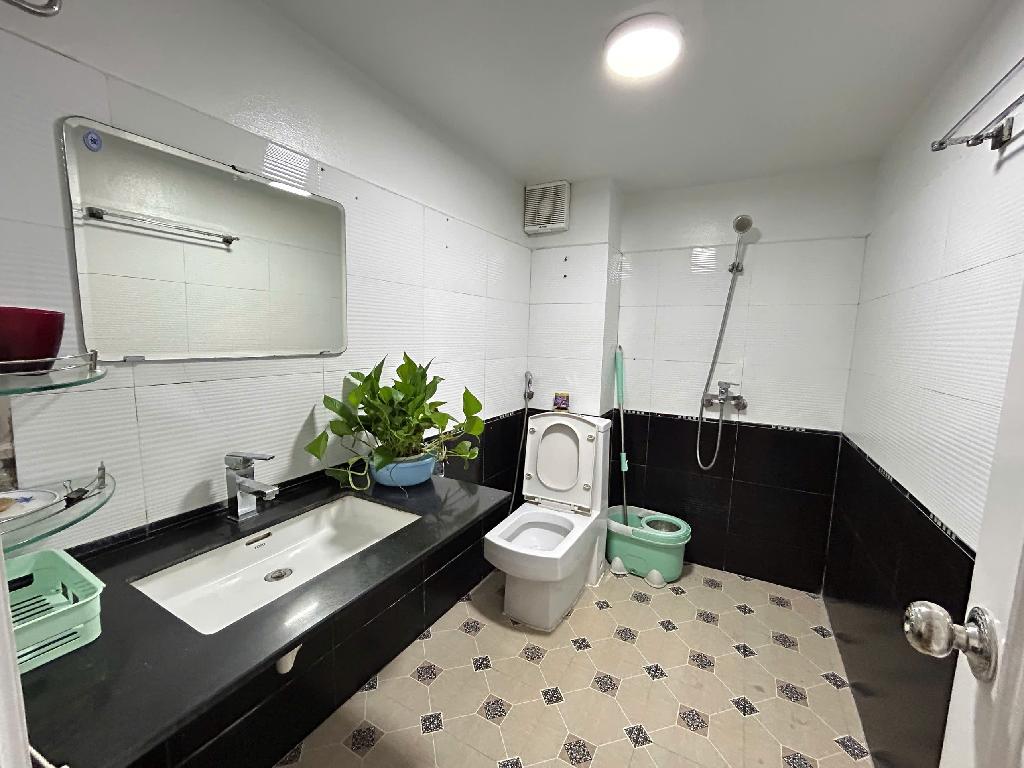 Bán nhà 45m2 đường Mỹ Đình, 1 nhà ra oto, Gần phố, Mặt tiền rộng, Nhà đẹp full nội thất ở luôn 5