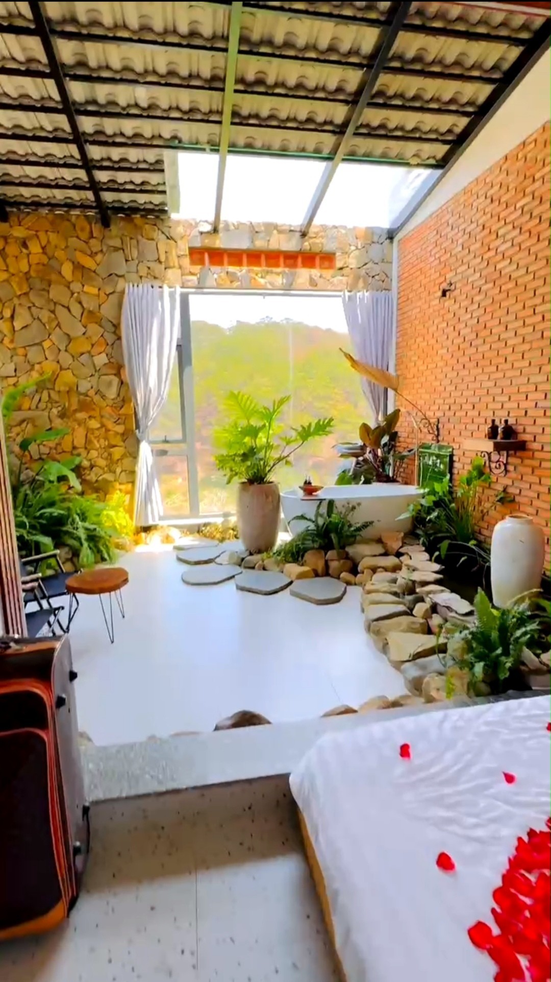 Cần tiền Bán gấp Căn Homestay view đẹp đường Hoàng Hoa Thám, Đà Lạt 15 tỷ 5