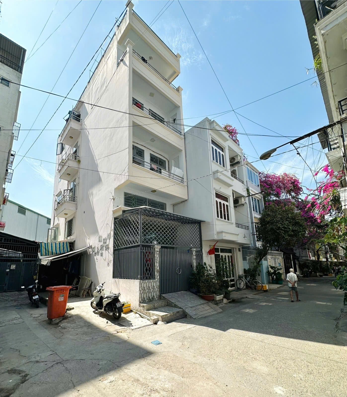 GÓC 2MT 70m2 HẺM XE TẢI GẦN ĐH HUTECH - 5 TẦNG 9 PN - GIÁ 14.7T