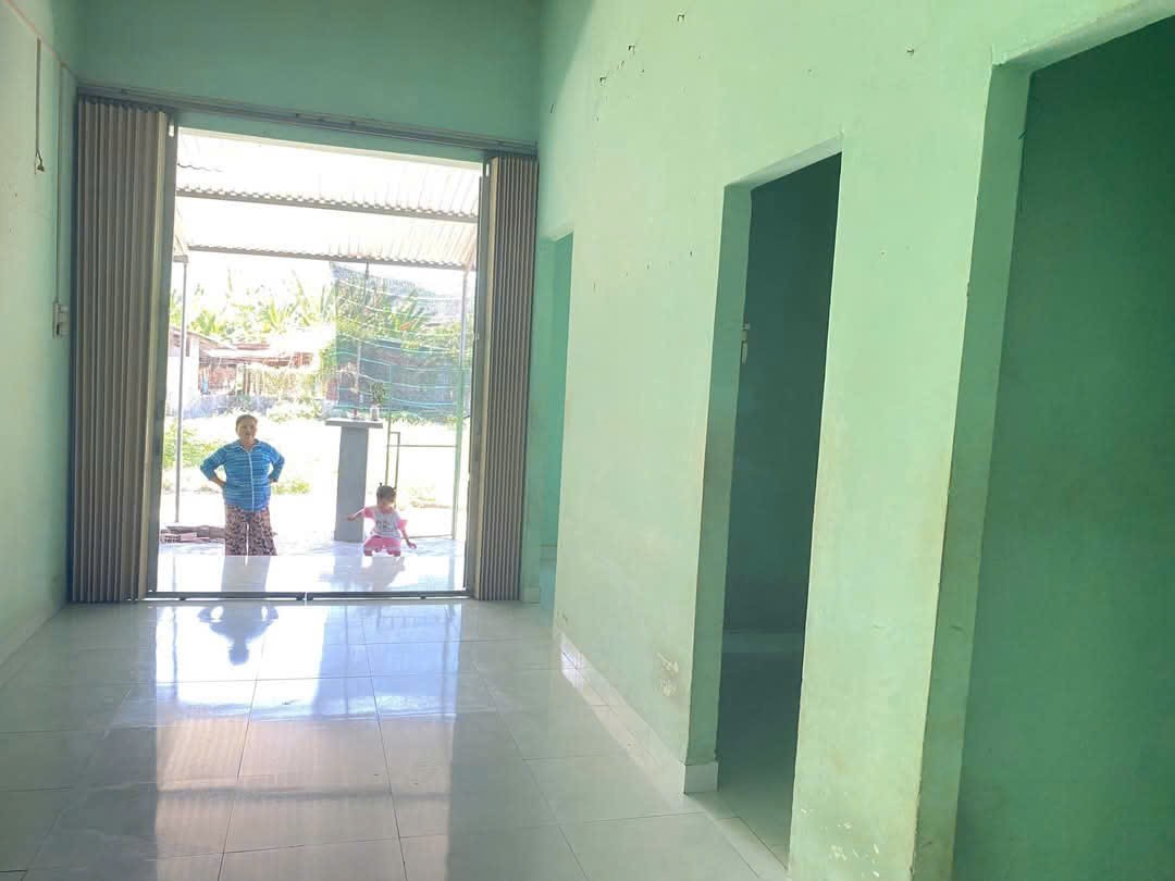 Bán nhà Suối Hiệp giá rẻ thôn Phú Hậu - full thổ cư 6