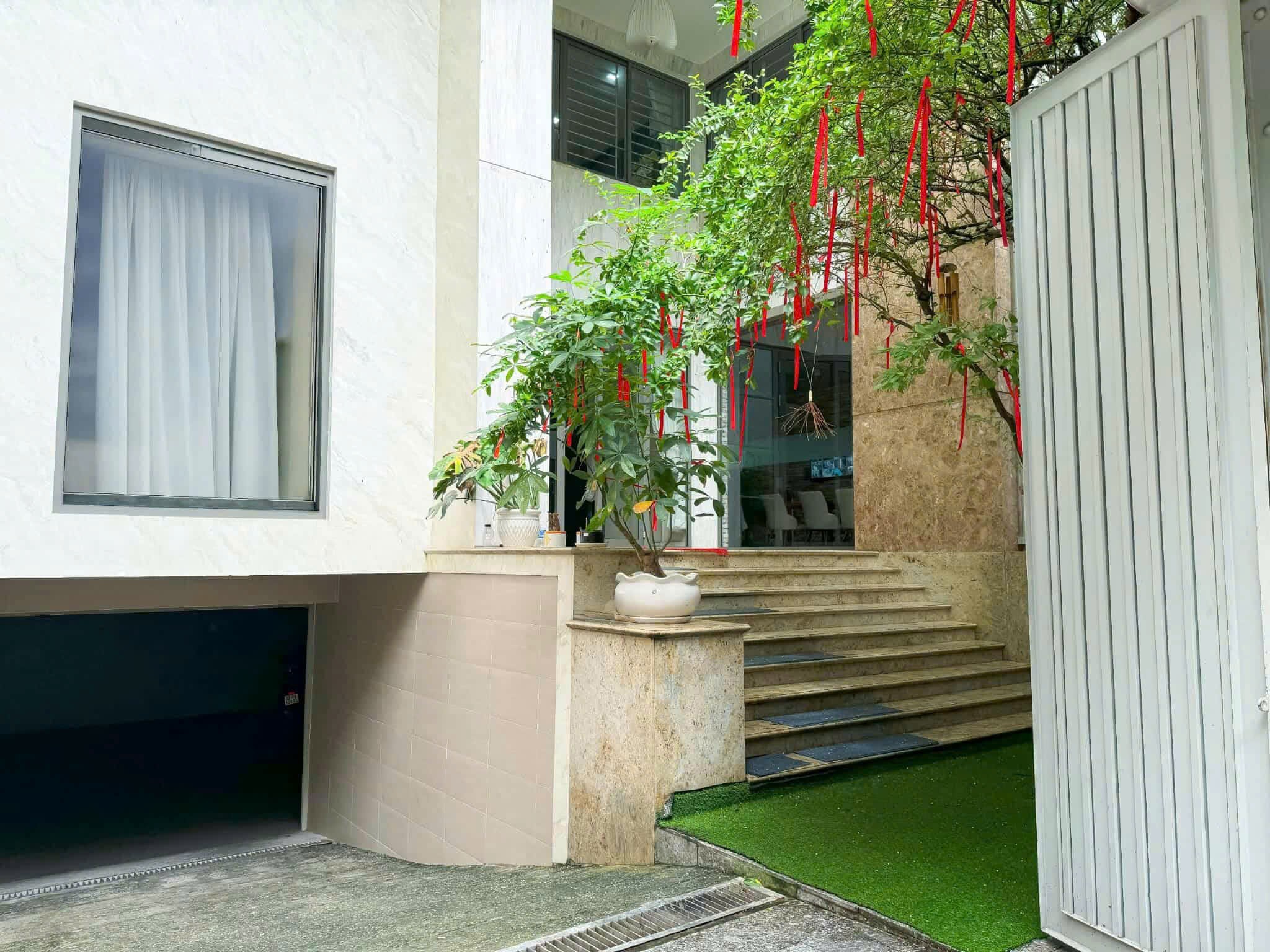 BIỆT THỰ 7 TẦNG 200M2 NGANG 12.5 – HẦM, HỒ BƠI – NGAY NHÀ GA T3 – CHỈ 69 TỶ TL 2