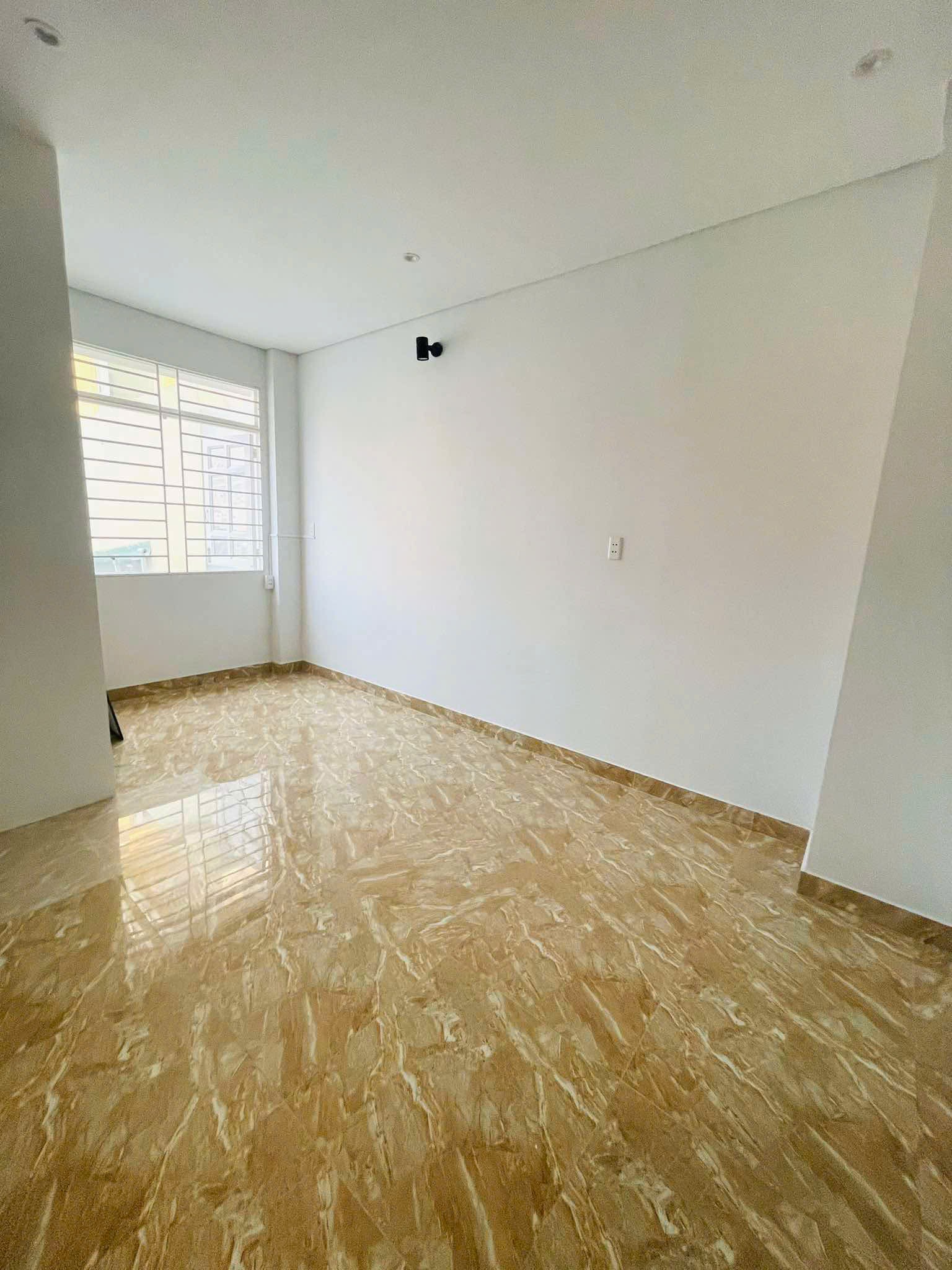 NHÀ HXH VŨ TÙNG 61m2 – 6 TẦNG – 7 PHÒNG NGỦ – SỔ VUÔNG ĐẸP — GIÁ 11.1 TỶ 4