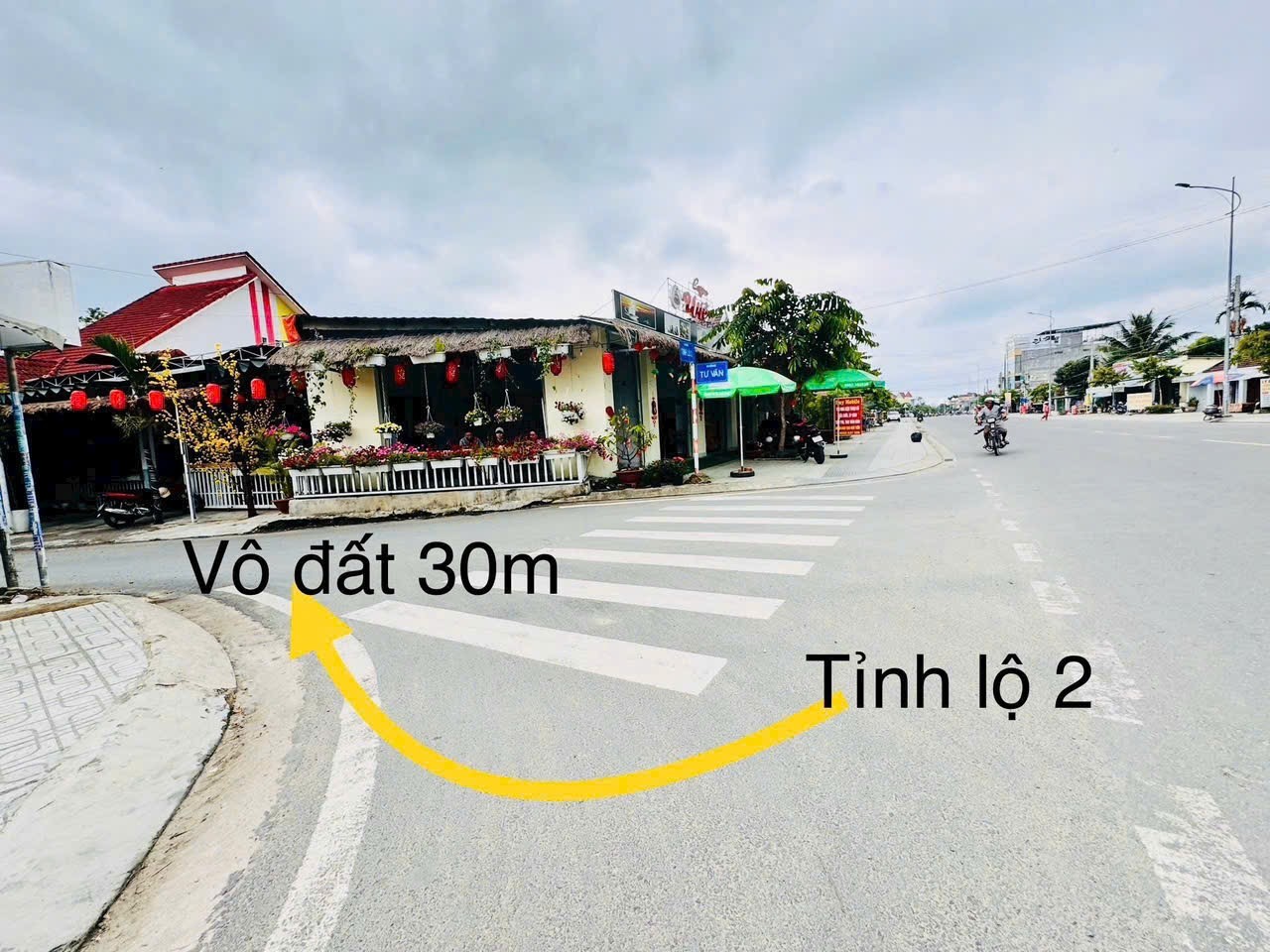 Bán lô góc mặt đường Tư Văn - Diên Lạc cách Tỉnh Lộ 2 đúng 50m phù hợp kinh doanh buôn bán 4