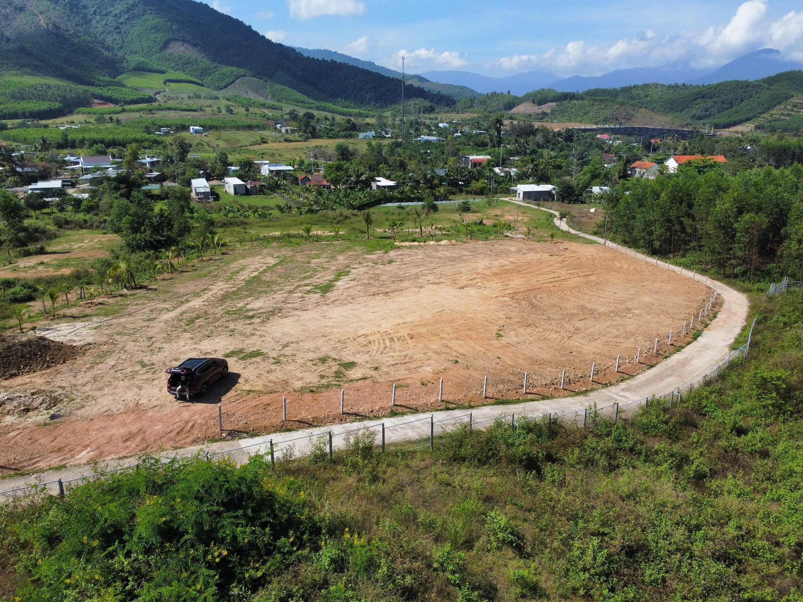 Bán đất Khánh Phú thôn Nước Nhĩ sẵn thổ cư đường thông gần Hương Lộ 62 - phù hợp đầu tư phân lô