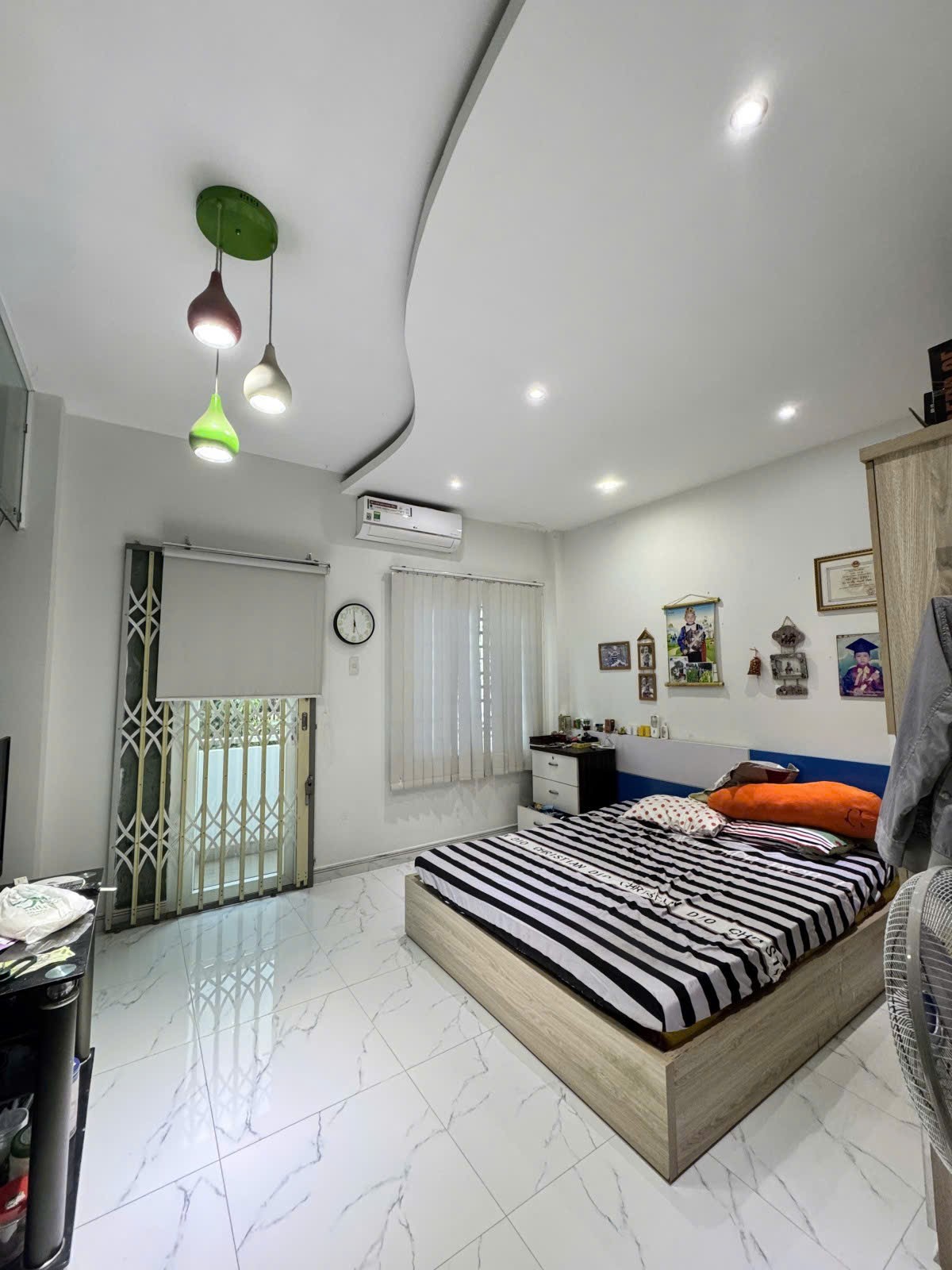 NHÀ RỘNG 135m2 SÁT PHẠM VĂN ĐỒNG - NGANG KHỦNG 9m x DÀI 15m - GIÁ CHỈ 12.2T 17