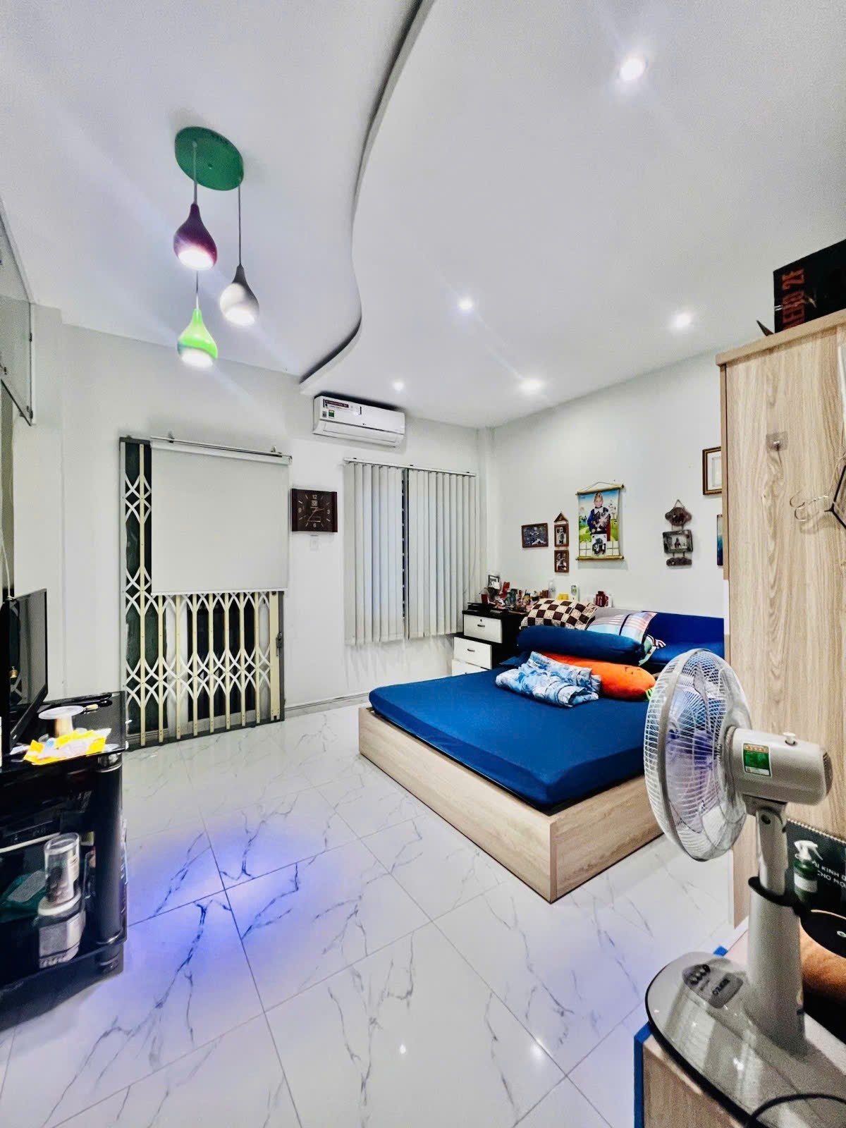 NHÀ RỘNG 135m2 SÁT PHẠM VĂN ĐỒNG - NGANG KHỦNG 9m x DÀI 15m - GIÁ CHỈ 12.2T 4