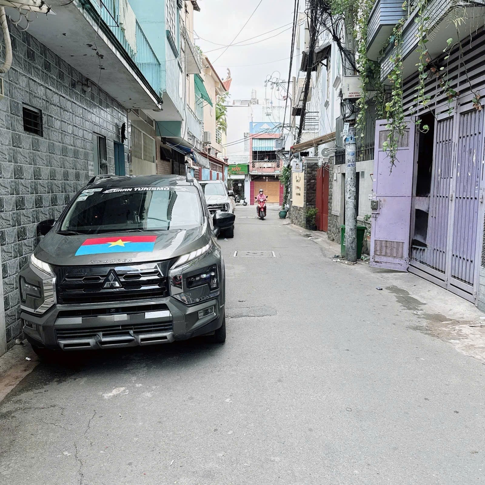 NHÀ NGUYỄN KIỆM PHÚ NHUẬN - HẺM XE TẢI - 45m2 (4×12) 4 TẦNG VUÔNG A4 - GIÁ 11 TỶ 10