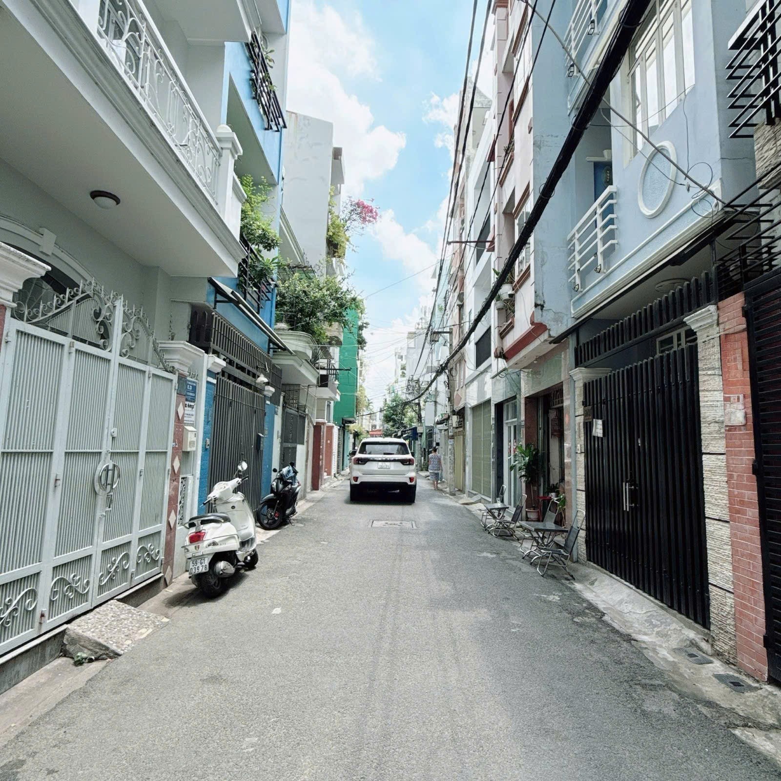 NHÀ NGUYỄN KIỆM PHÚ NHUẬN - HẺM XE TẢI - 45m2 (4×12) 4 TẦNG VUÔNG A4 - GIÁ 11 TỶ 8
