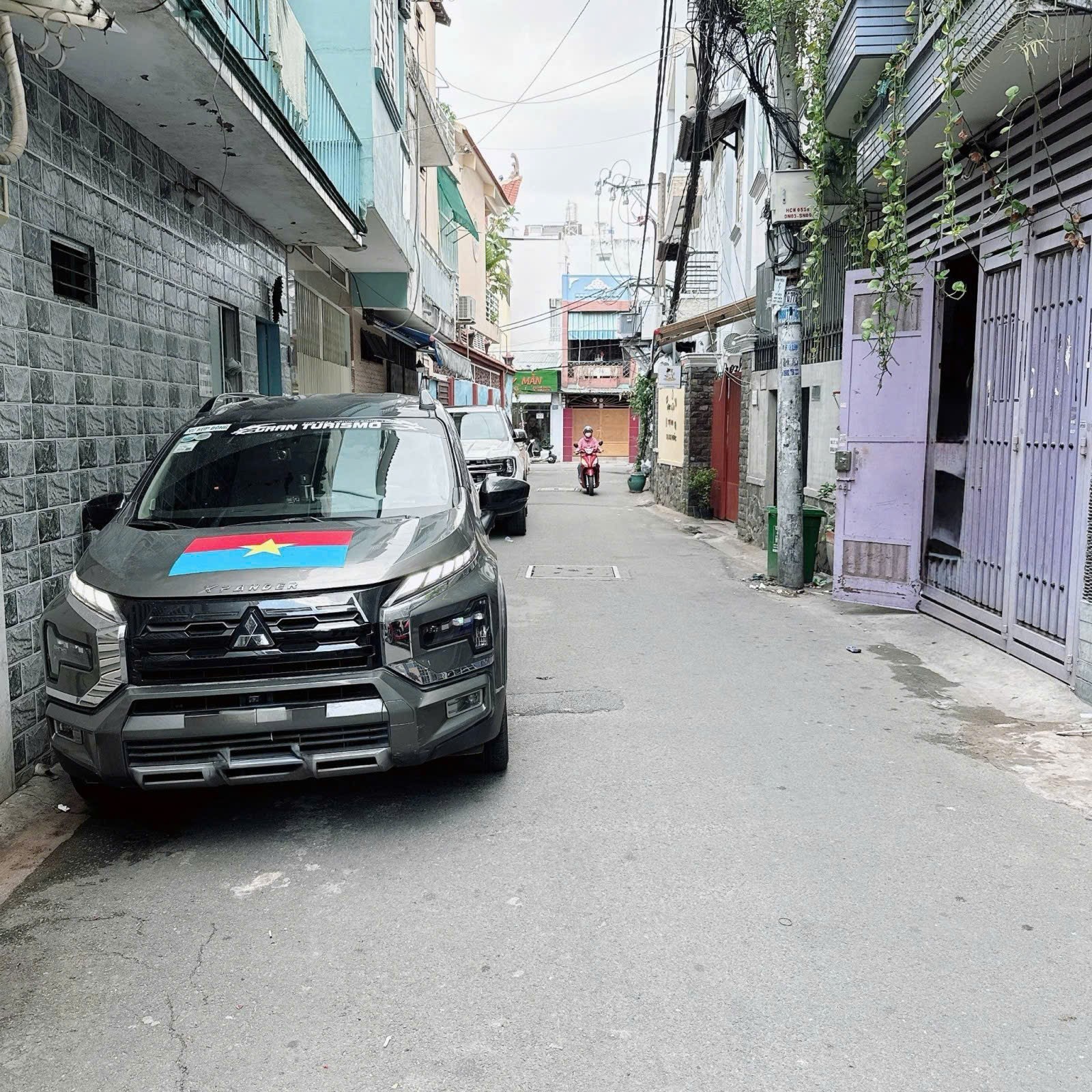 NHÀ NGUYỄN KIỆM PHÚ NHUẬN - HẺM XE TẢI - 45m2 (4×12) 4 TẦNG VUÔNG A4 - GIÁ 11 TỶ