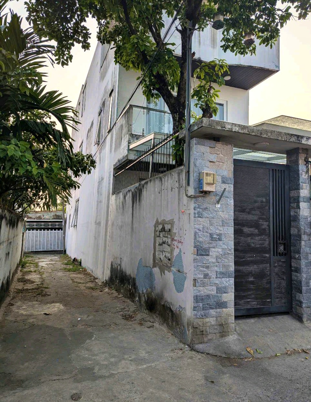 NHÀ BÌNH QUỚI 2 MẶT TIỀN - HẺM XE TẢI TRÁNH - DT 100m2 (5 x 20) - GIÁ 10.6T 3