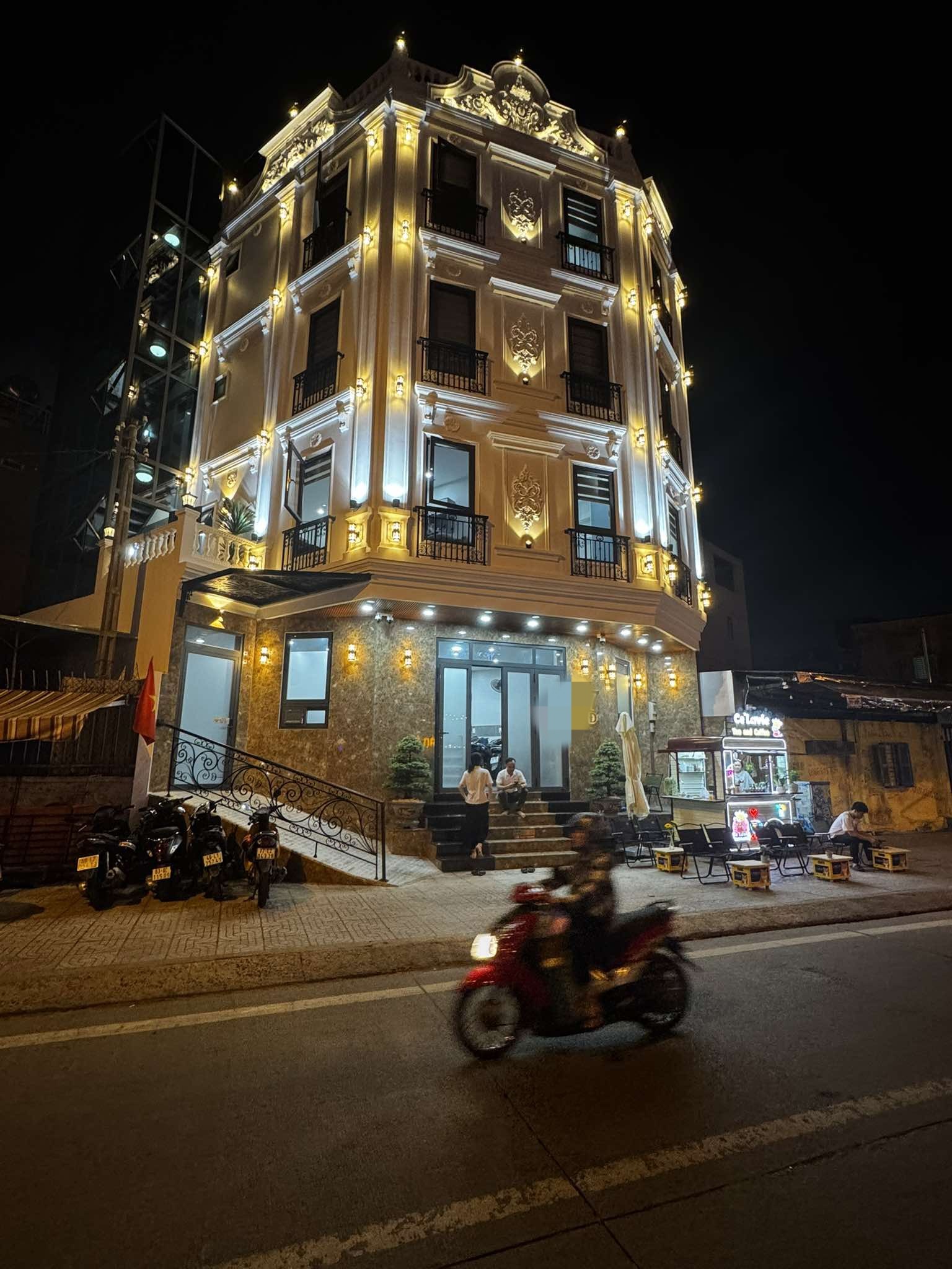 TOÀ NHÀ 5 TẦNG MT PHẠM VĂN ĐỒNG 90m2 - THU NHẬP HƠN 1 TỶ/NĂM - GIÁ 25.9T 4