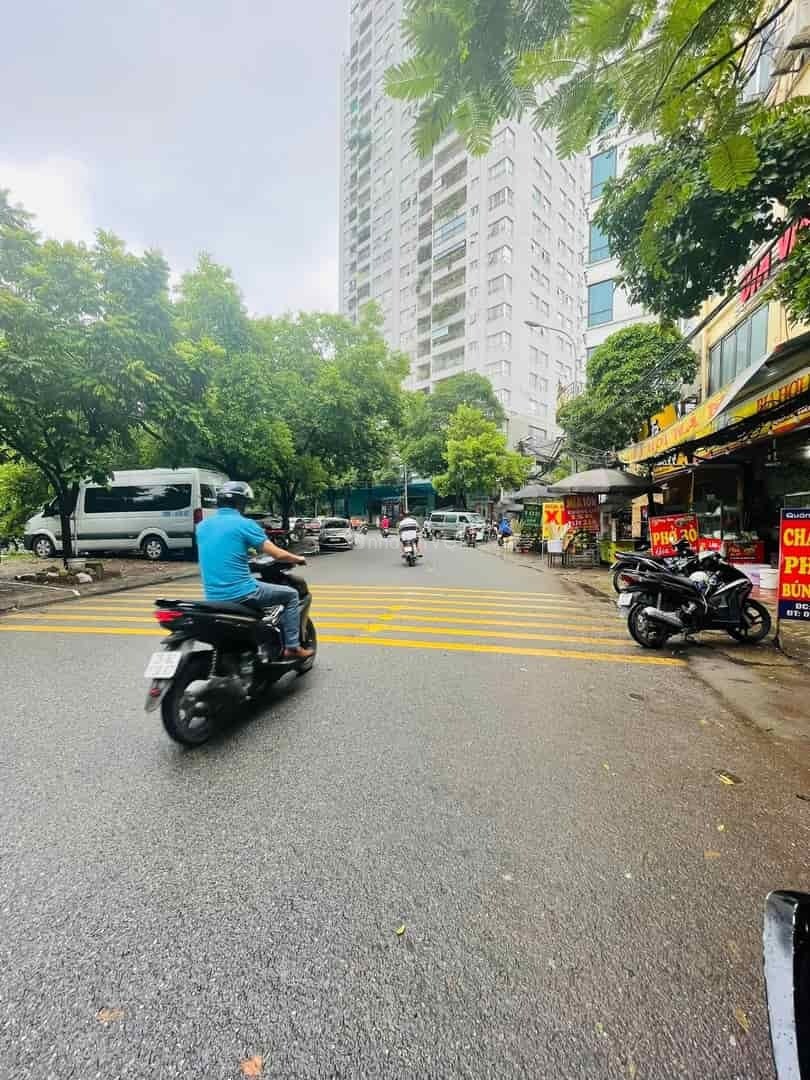 Bán nhà 5 tầng 47m2 phố Tú Mỡ, Trung Kính, Ngõ nông, Gần phố, An sinh tốt, Nhà đẹp, Ở hoặc cho thuê