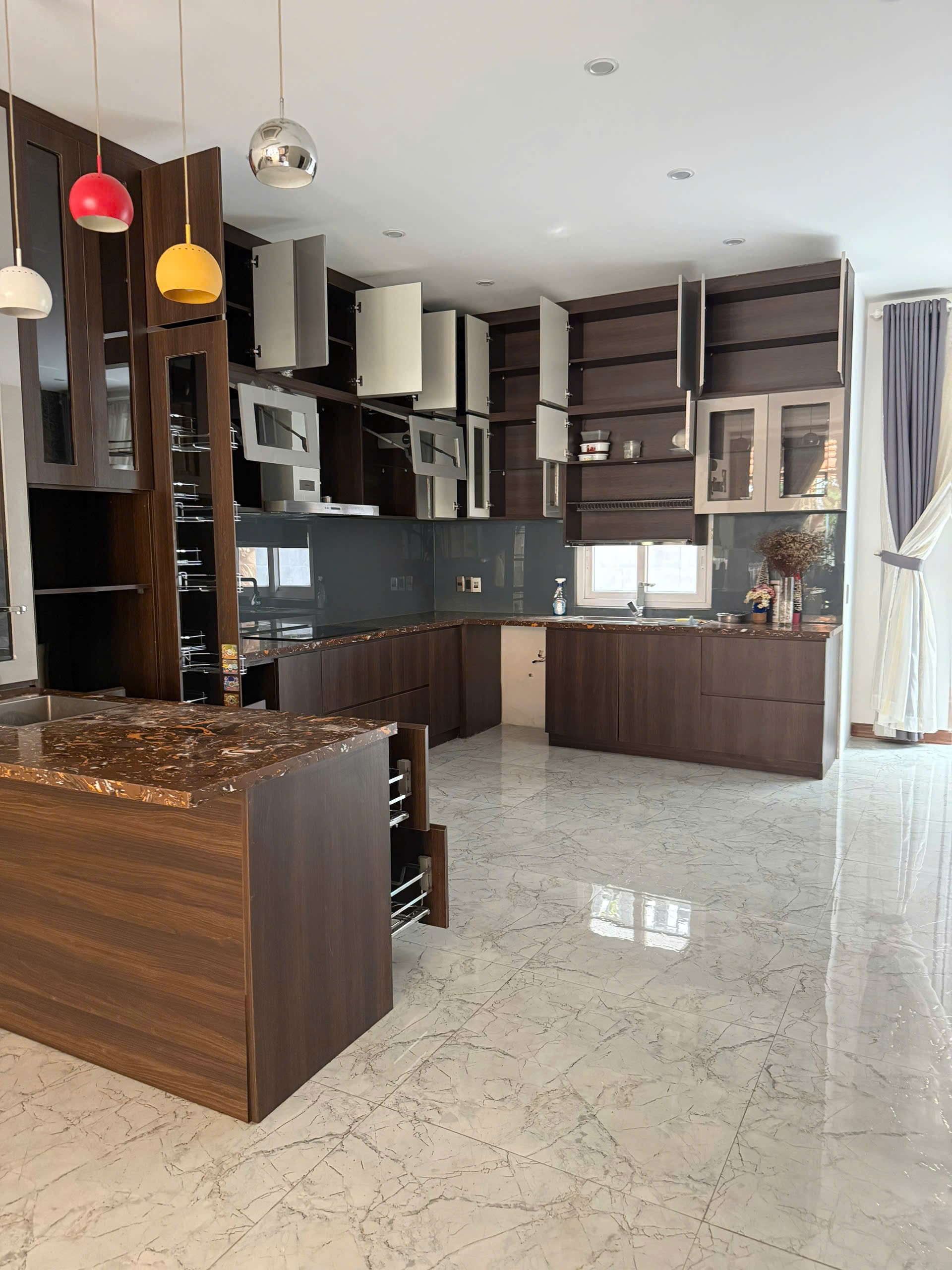 Cho thuê Biệt thự dự án Jamona Home Resort, Diện tích 300m², Giá 18 Triệu/tháng