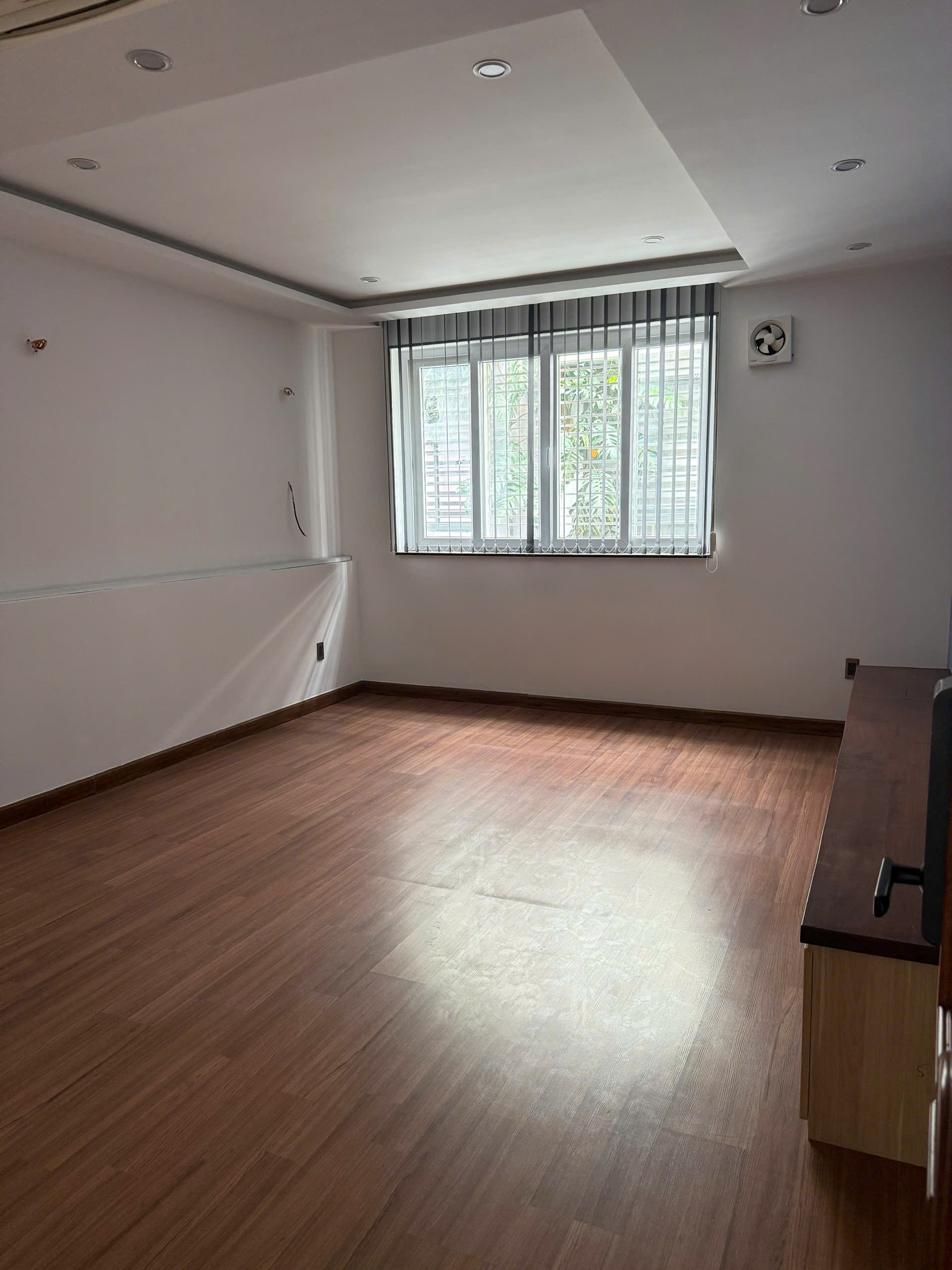 Cho thuê Biệt thự dự án Jamona Home Resort, Diện tích 300m², Giá 18 Triệu/tháng 2