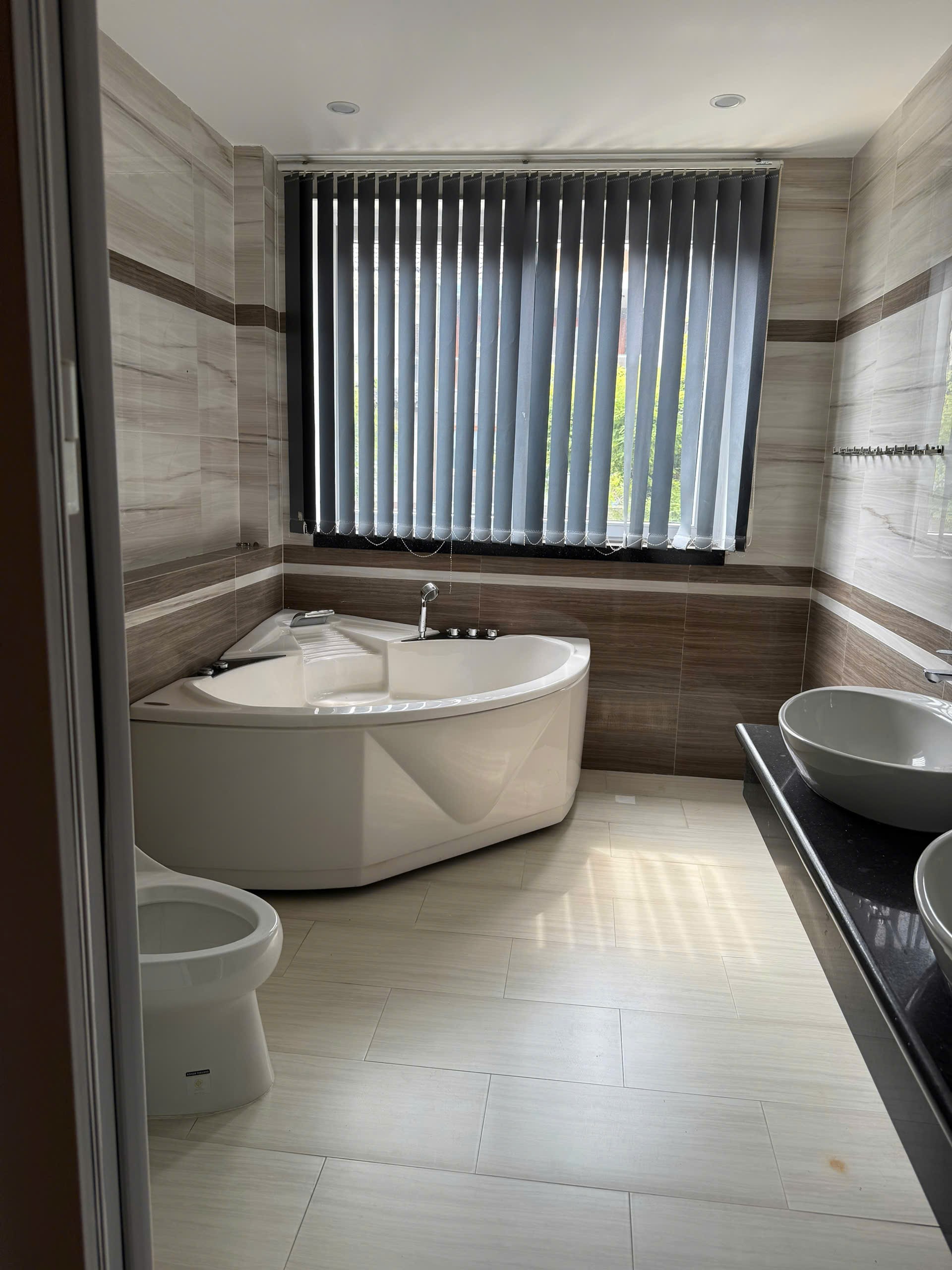 Cho thuê Biệt thự dự án Jamona Home Resort, Diện tích 300m², Giá 18 Triệu/tháng 3