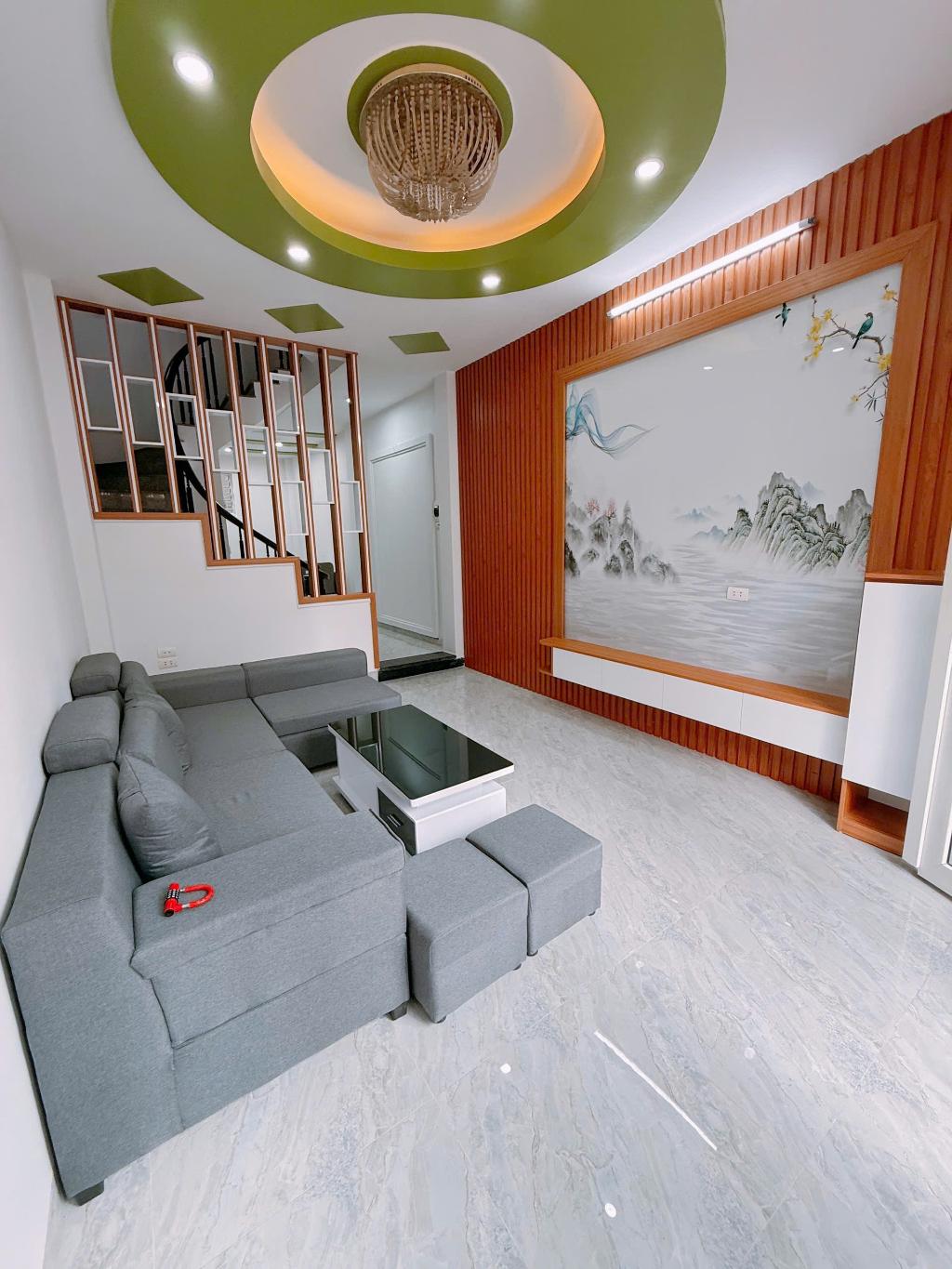 Bán nhà đẹp 5 tầng chỉ nhỉnh 7 tỷ phố Phú Diễn, Gần oto, Sát phố, 2 thoáng, Full nội thất, Ở ngay 2