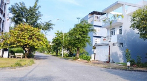 VP BĐS Đất Việt, nằm trục chính hẻm 68, chuyên kí gửi bán nhanh các lô đất tại D/A Thời Báo Kinh Tế 4