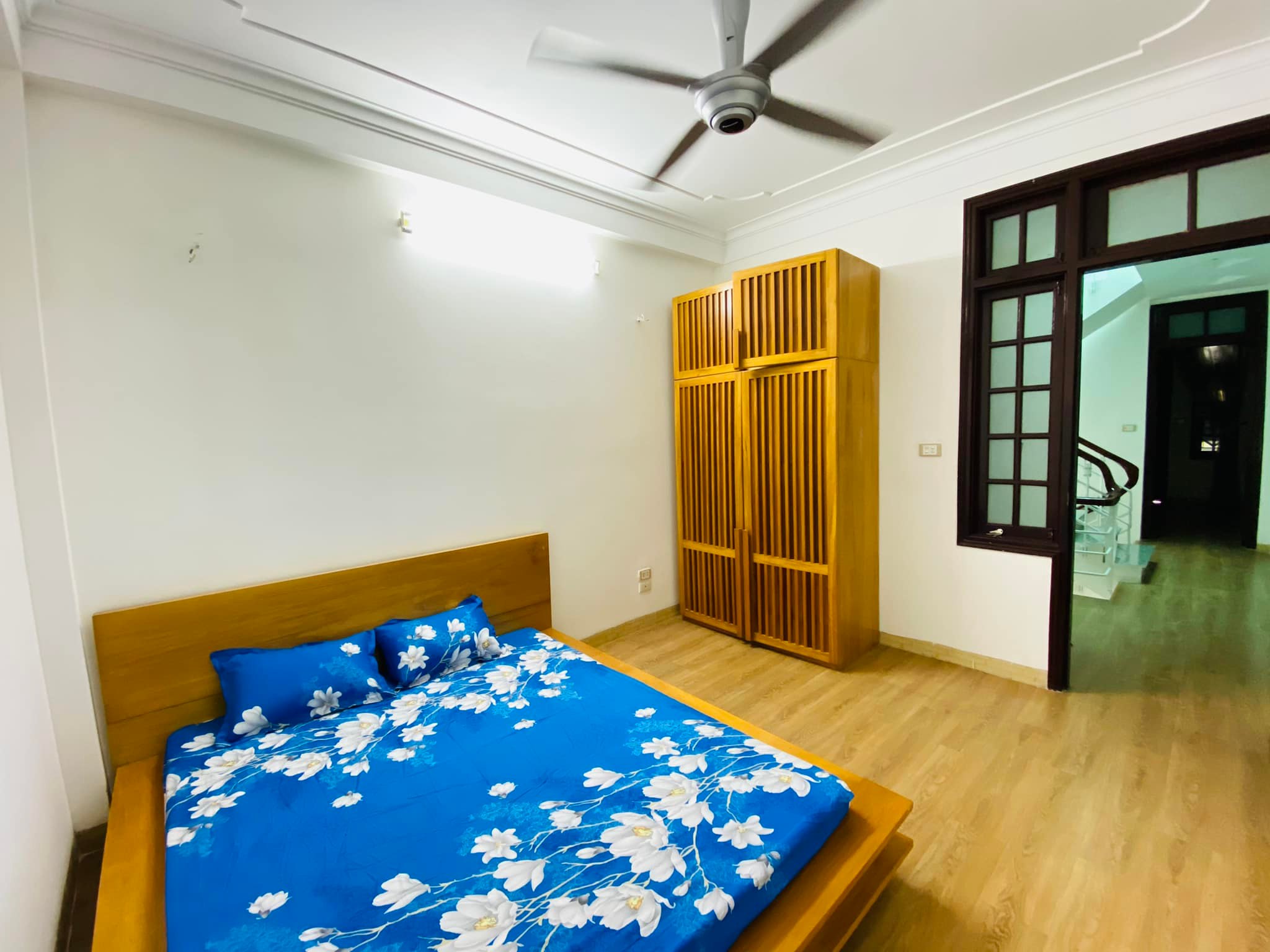 Bán nhà 42m2 phố Trung Kính chỉ nhỉnh 9 tỷ, Gần oto, Ngõ rộng thoáng, An sinh tốt, Ở hoặc cho thuê 5