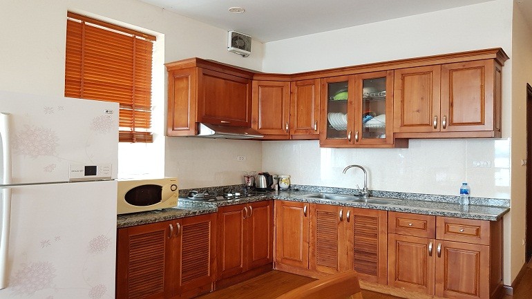 Cho thuê căn hộ dịch vụ tại Yên Hoa, Tây Hồ, 100m2, 2PN, view hồ, ban công, đầy đủ nội thất 6