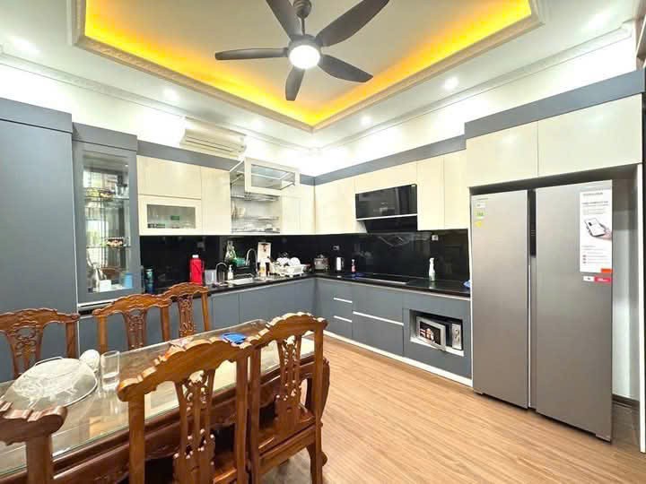 Tôi bán nhà mặt phố Lê Trọng Tấn KĐT Văn Phú gần tháp đồng hồ Văn Phú 100m2 chỉ 29.x tỷ. 2