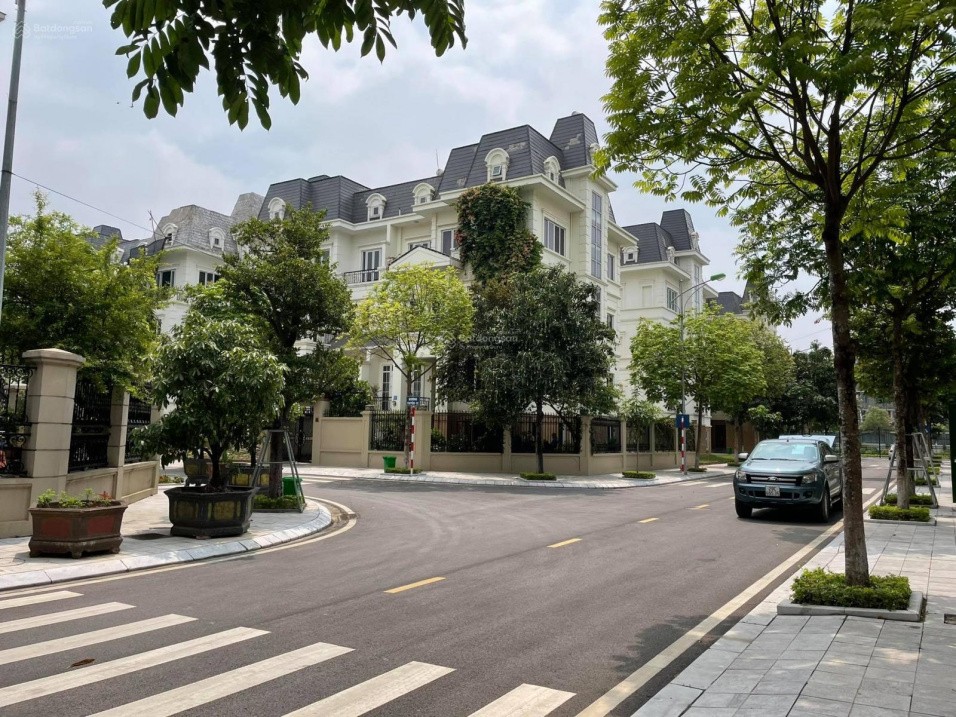 chính chủ cần bán căn biệt thự 162m2, view vườn hoa, tại kđt lideco, trạm trôi,hoài đức,:0901513811 4