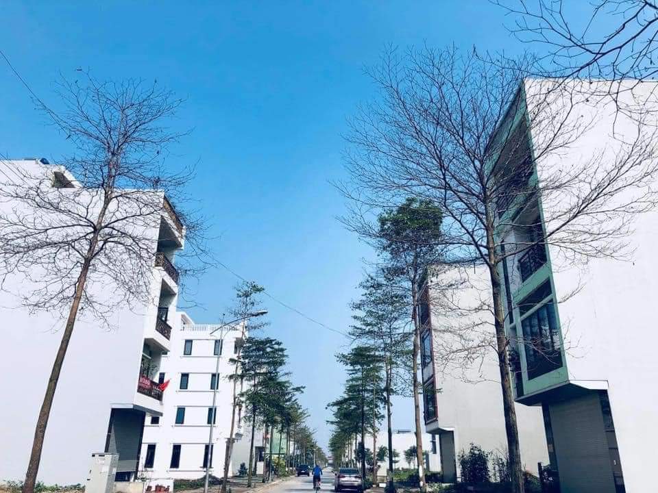 Cần bán nhanh lô LK B1.3 LK13 mặt đường 30m, vị trí đẹp nhất KĐT Thanh Hà Hà Đông 2