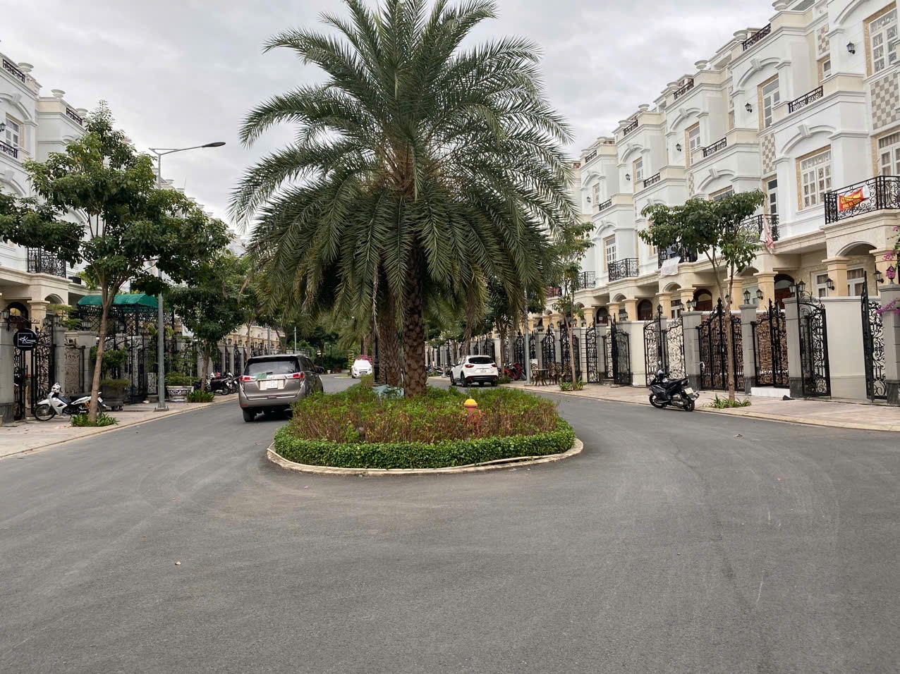 Cho thuê Biệt thự dự án Little Village, Diện tích 300m², Giá 28 Triệu/tháng 2