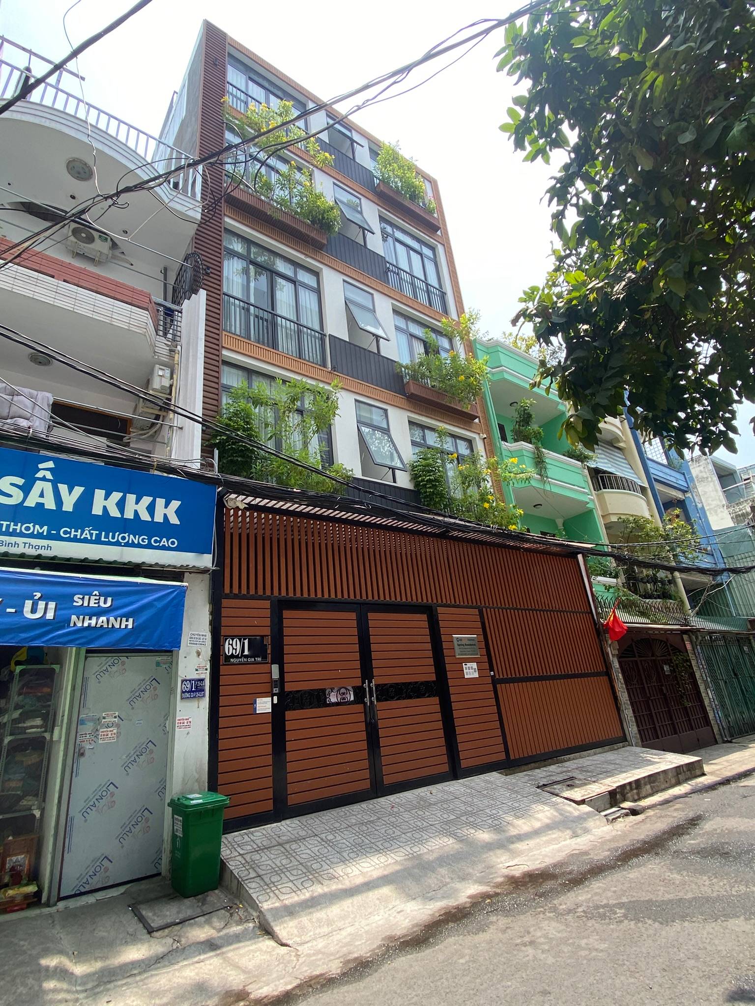 Cần bán Nhà mặt tiền đường Nguyễn Gia Trí, Phường 25, Diện tích 180m², Giá 31.5 Tỷ
