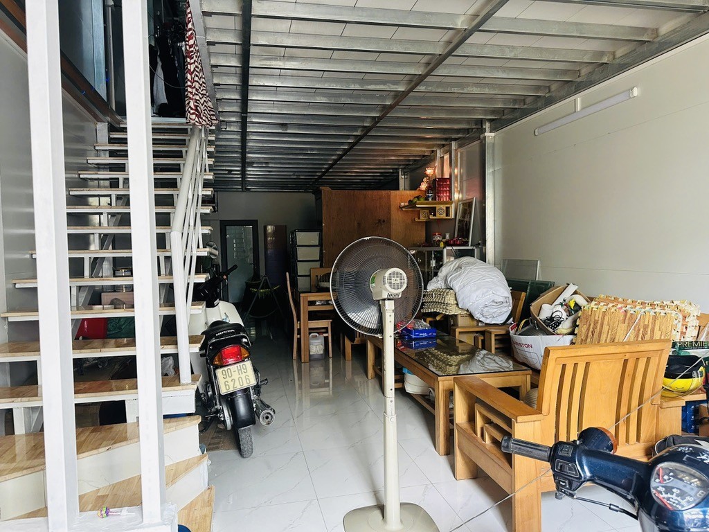Bán Nhà Chu Huy Mân, Phường Phúc Đồng, Long Biên 52m2, 2T giá 6,4 tỷ (Thoáng, gần ô tô) 3
