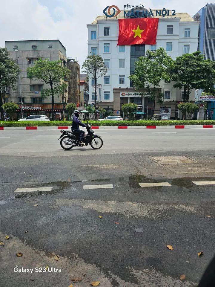 PHÂN LÔ HUỲNH THÚC KHÁNG, ĐỐNG ĐA 42M – 6 TẦNG – MT 4.1M – KINH DOANH VĂN PHÒNG – Ô TÔ ĐỖ TRONG
