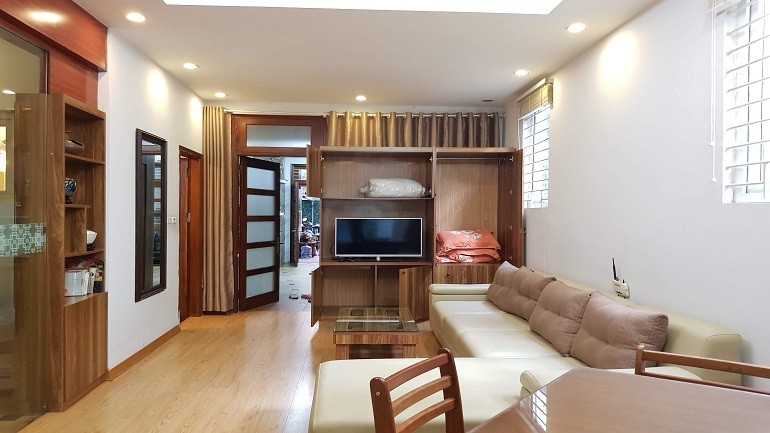 Cho thuê căn hộ dịch vụ tại Đặng Thai Mai, Tây Hồ, 45m2, 1PN, sân vườn, đầy đủ nội thất 3