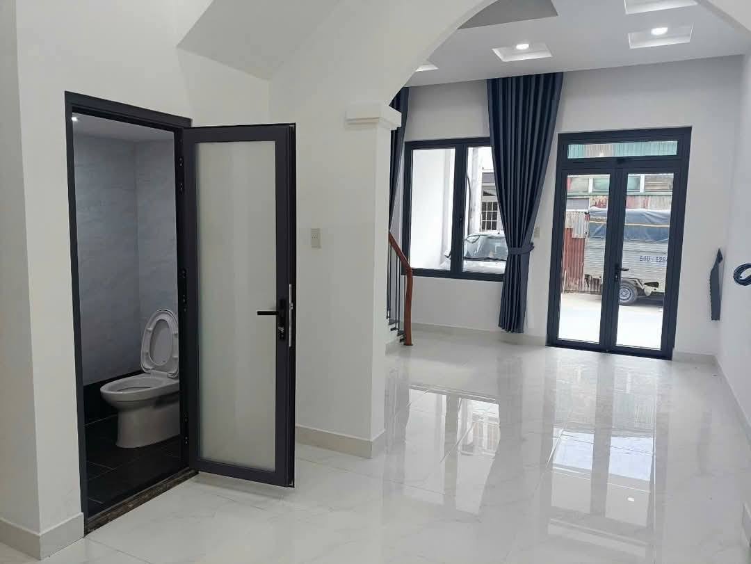 Giảm giá bán gấp Nhà đẹp đường Ngô Quyền, Đà Lạt giá 5.2 tỷ chỉ còn 4.6 tỷ
