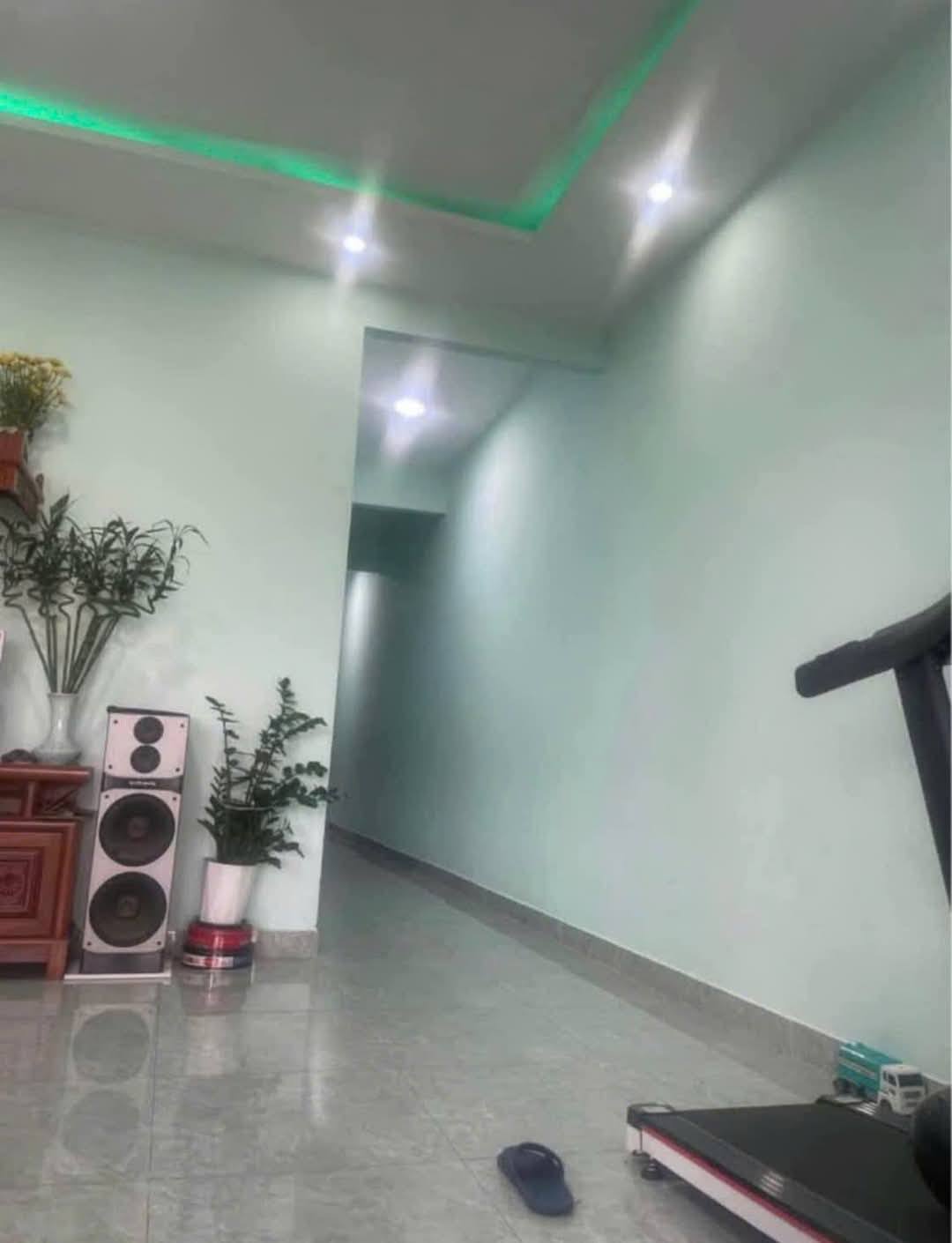 Cần bán Gấp Nhà Sổ XD đường Nguyên Tử Lực - P8 - Đà Lạt Giá 3.8 tỷ