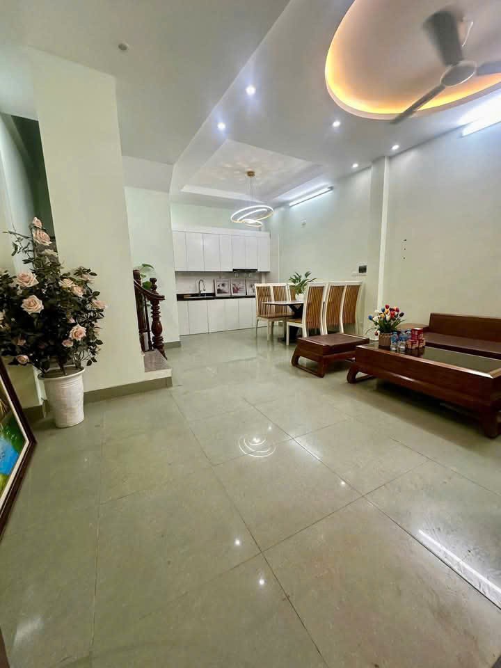 Tôi bán nhà phố Lụa Vạn Phúc hàng xóm Galaxy Vạn Phúc ô tô đỗ cạnh nhà 38m2 chỉ 7.x tỷ. 0989626116 3