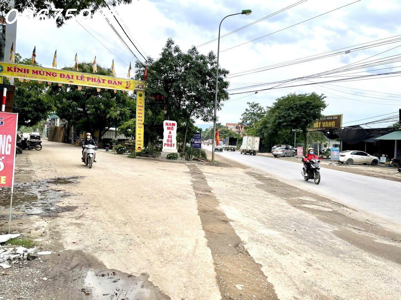 HOTem cần bán mảnh này73,7m đất ngay Ql6 đi vào tại Thanh Bình , chương mỹliên hệ em :