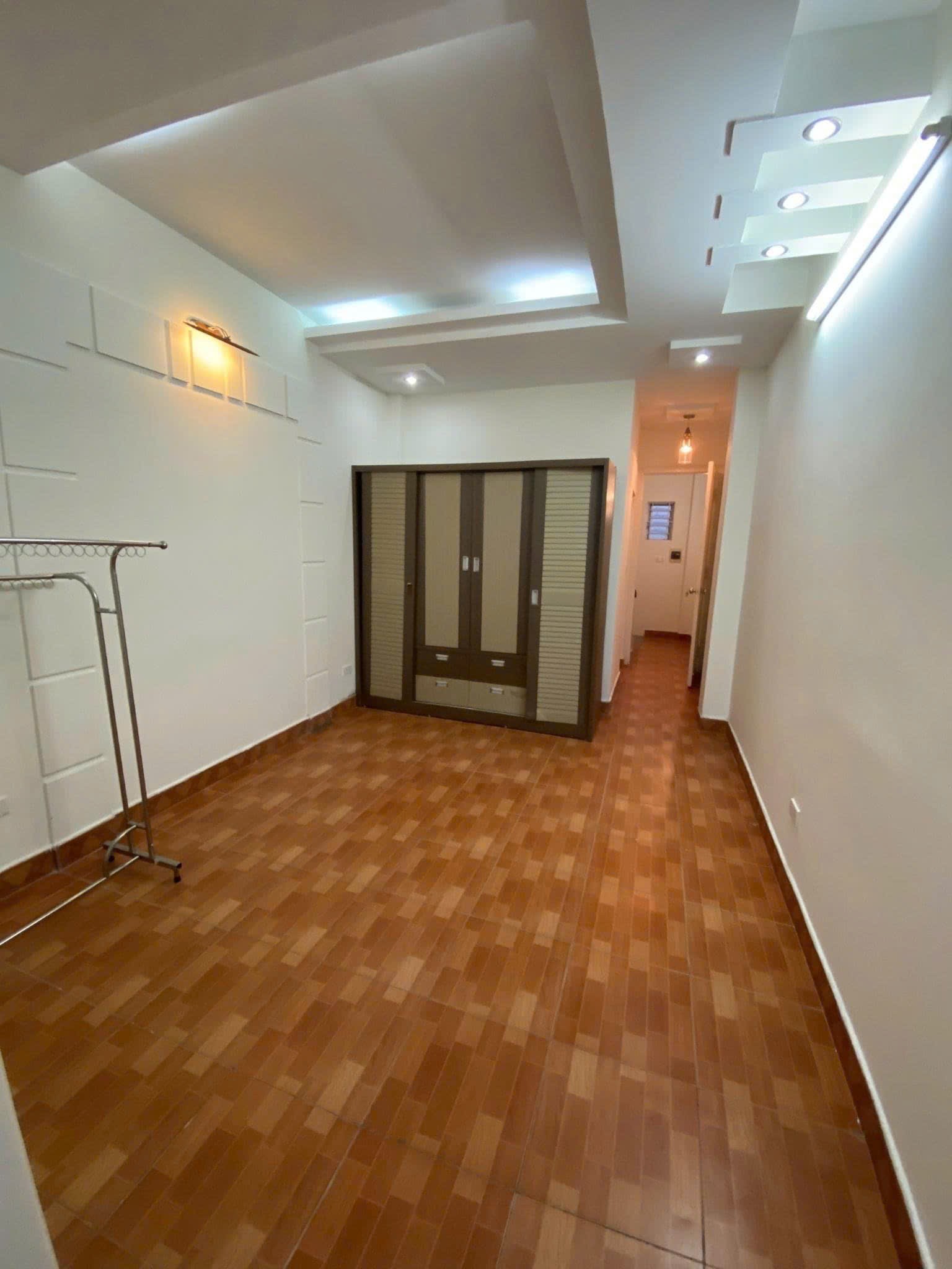 Cho thuê nhà riêng Yên Hòa, Cầu Giấy 30m x 5T giá 14 triệu, nhà đẹp ở ngay 2