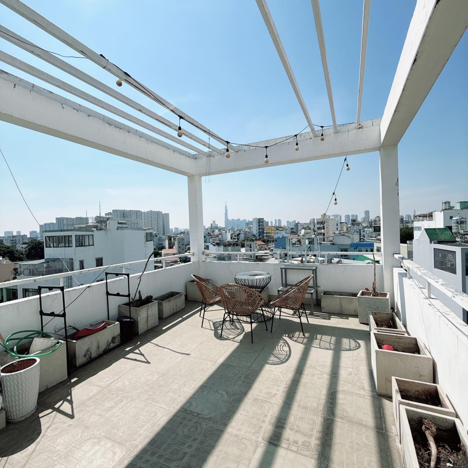 NƠ TRANG LONG - CHDV 150m2 GỒM 31 PHÒNG CHO THUÊ KÍN - DÒNG TIỀN 1.3 TỶ/NĂM - GIÁ 22T 9