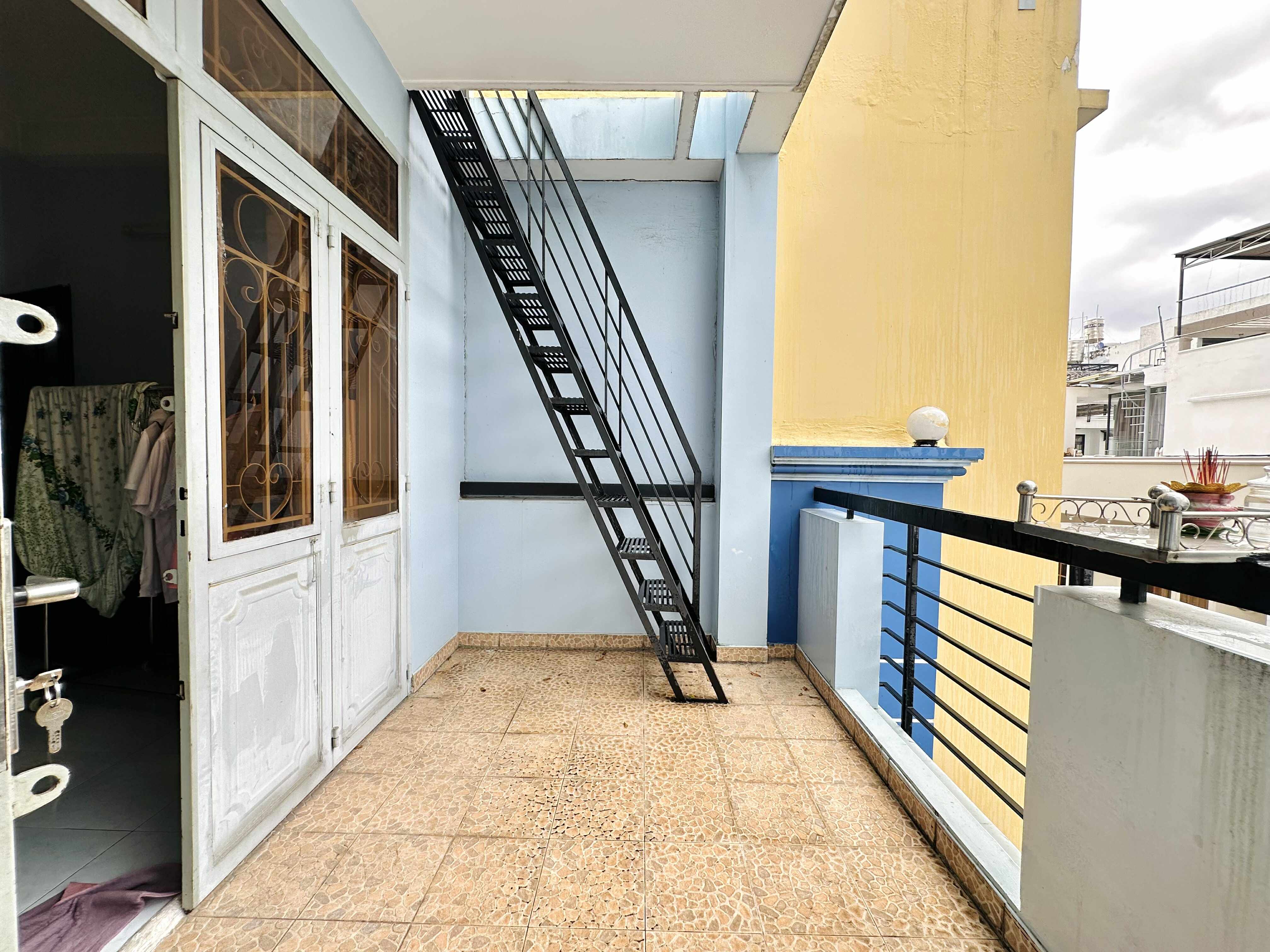 NHÀ PHAN VĂN TRỊ 4 TẦNG HẺM OTO 8m - 52m2 (4×13) SỔ VUÔNG A4 - GIÁ 9.2 TỶ 3