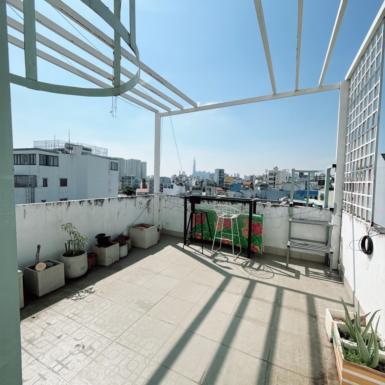 NƠ TRANG LONG - CHDV 150m2 GỒM 31 PHÒNG CHO THUÊ KÍN - DÒNG TIỀN 1.3 TỶ/NĂM - GIÁ 22T 6