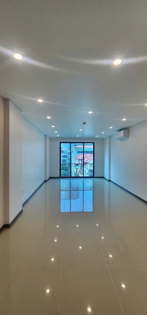 Cho thuê tòa nhà xây mới, thang máy, PCCC 55m x 8T Mạc Thái Tổ, Cầu Giấy giá 60tr