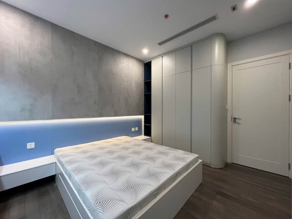 Căn hộ The Nine, 3 phòng ngủ, 100m. Nội thất chưa qua sử dụng cộng kèm. 3
