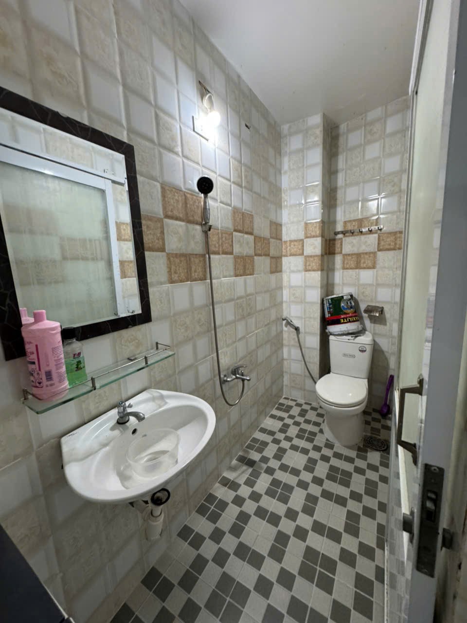 CHO THUÊ NHÀ 3 TẦNG HẺM OTO ĐƯỜNG CAO ĐÀI - PHƯƠNG SƠN- Diện tích 45.4m2 full ODT- Ngang 3.45m 4