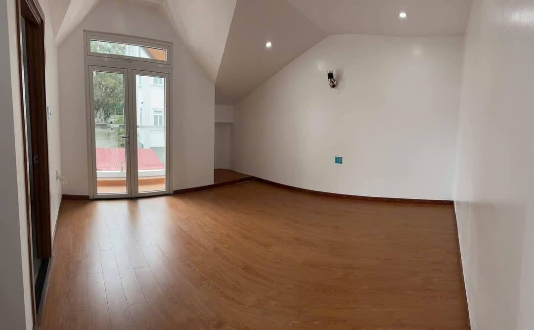 GIẢM GIÁ BÁN GẤP NHÀ GẦN TRUNG TÂM ĐƯỜNG TRẦN PHÚ, ĐÀ LẠT GIÁ CHỐT 9 TỶ 4