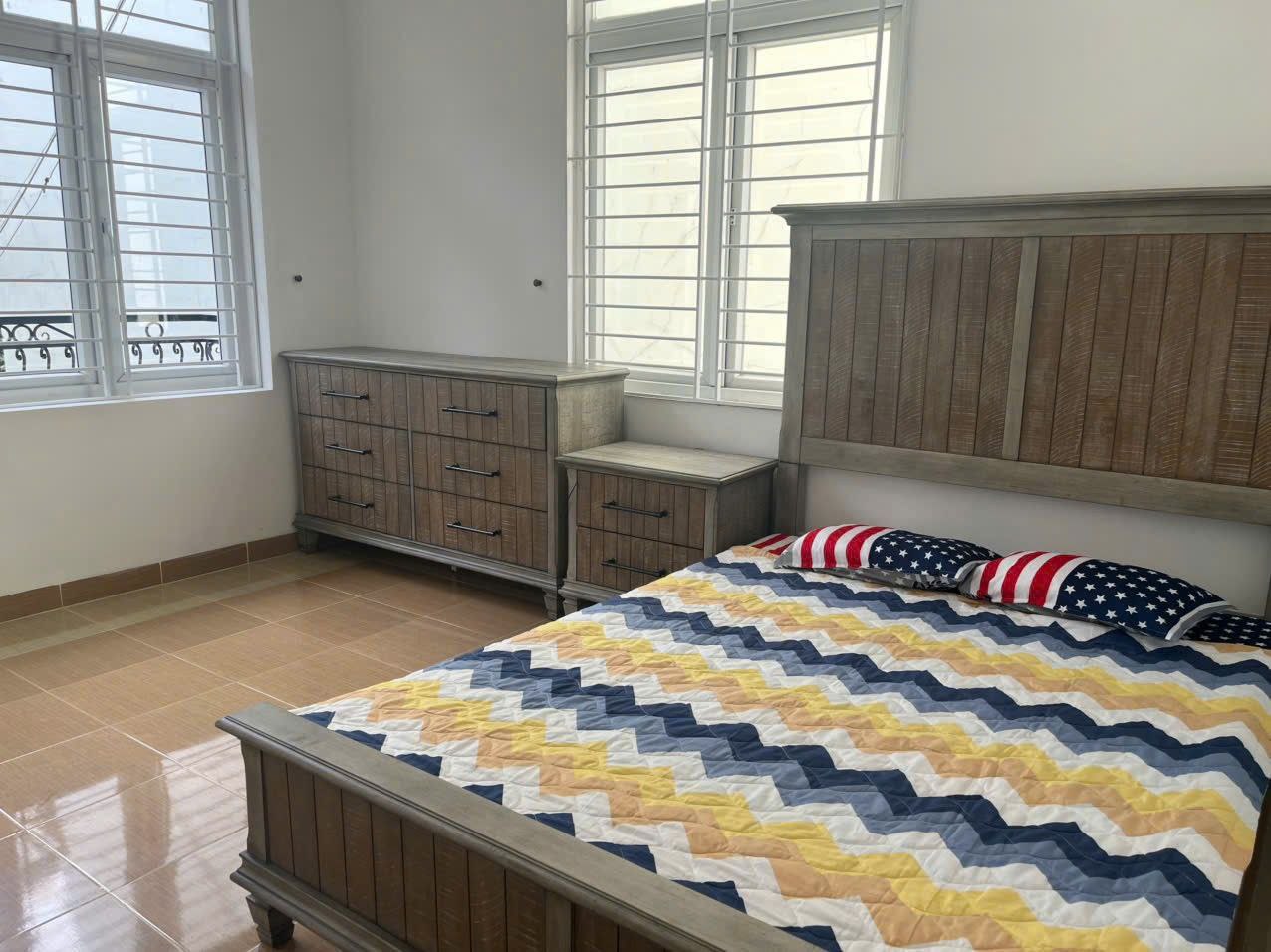 Cho thuê Biệt thự mini 3 tầng mặt tiền khu Phước Long giá rẻ 22tr/tháng full nội thất 4