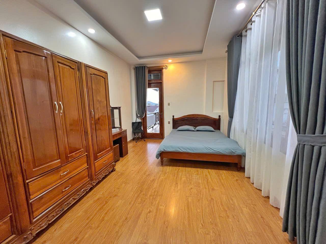 GIẢM GIÁ BÁN GẤP NHÀ 2 MẶT TIỀN TRUNG TÂM ĐÀ LẠT ĐƯỜNG TRIỆU VIỆT VƯƠNG, P4 5